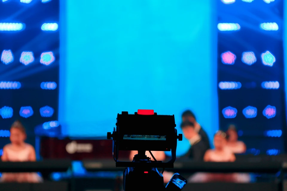 photo 1641111513647 60ab85fddf3b